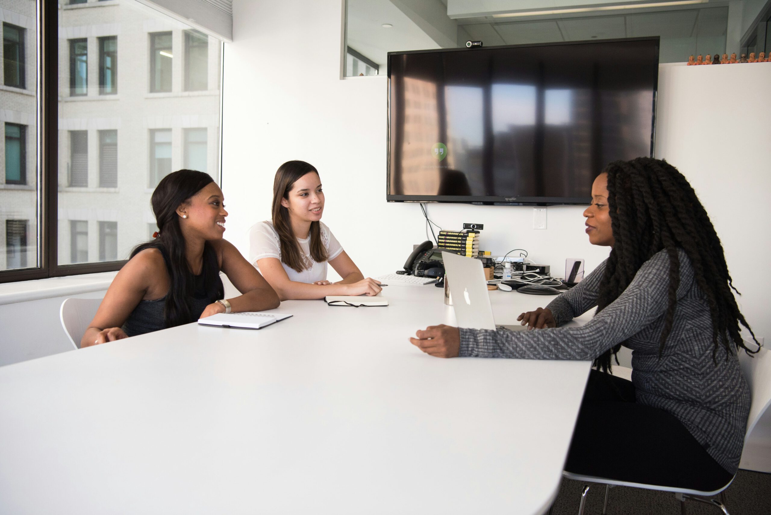 "My experiences across different countries, industries, and roles have shaped my understanding of what makes two sides of hiring successful." [Photo by Christina @ wocintechchat.com on Unsplash]